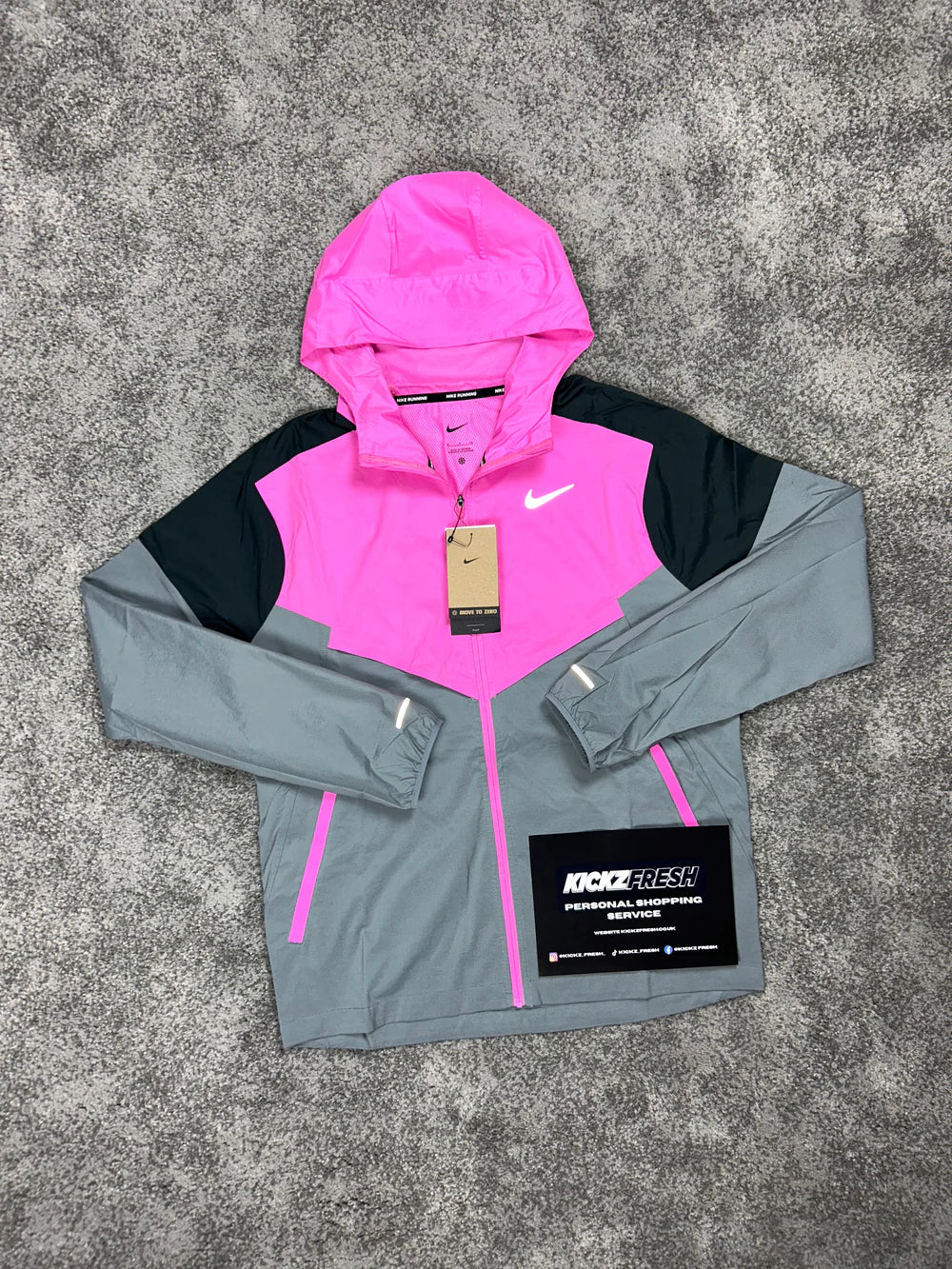 NIKE WINDRUNNER HYPER BLACK PINK JACKET