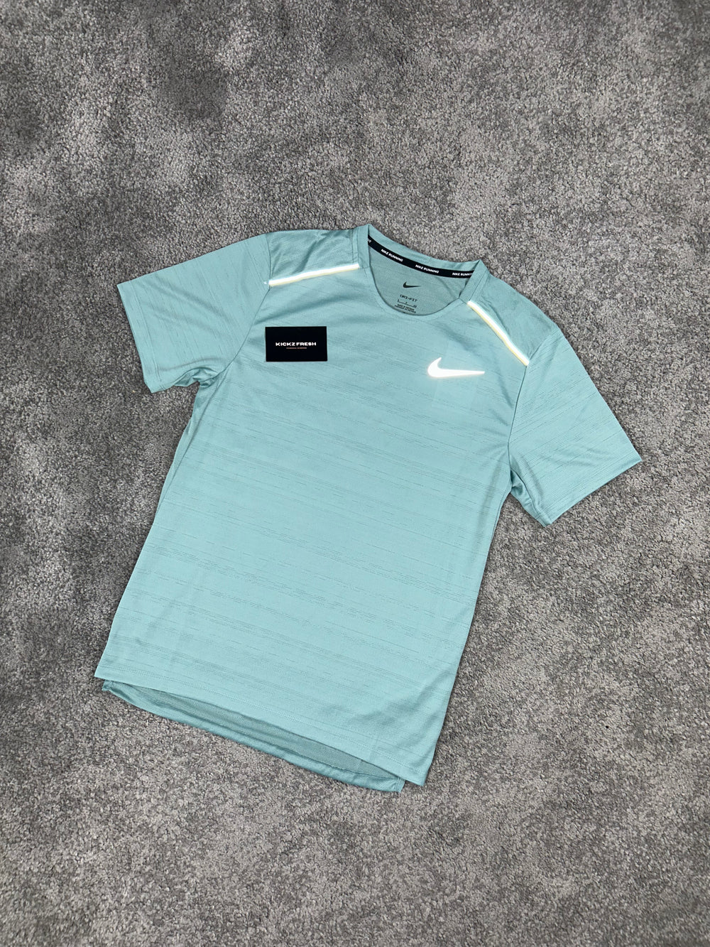 T-SHIRT NIKE MILER « MINÉRAL »