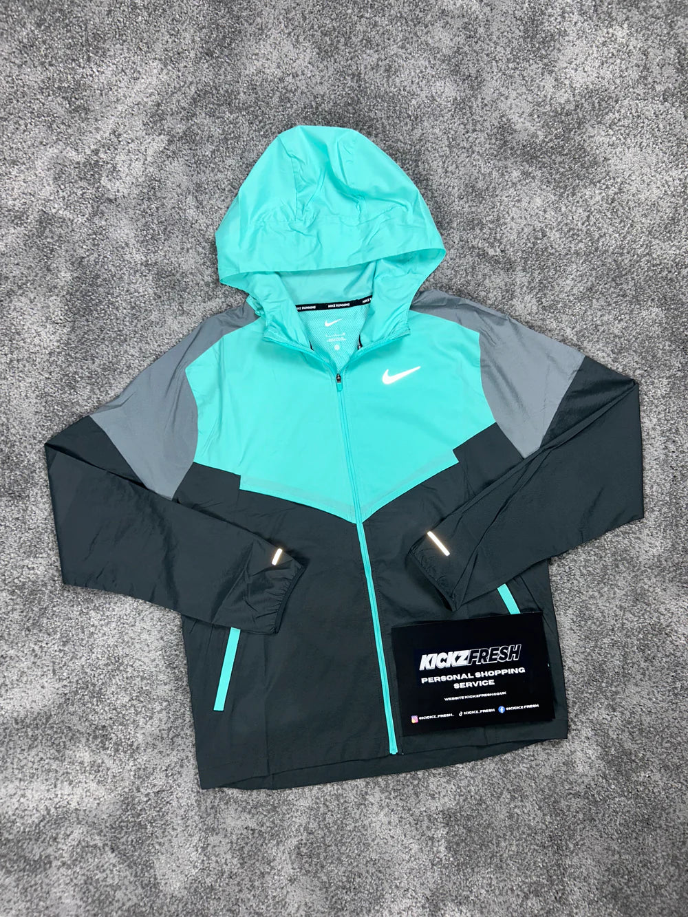 NIKE WINDRUNNER HYPER TURQUOISE ANTHRACITE JACKET