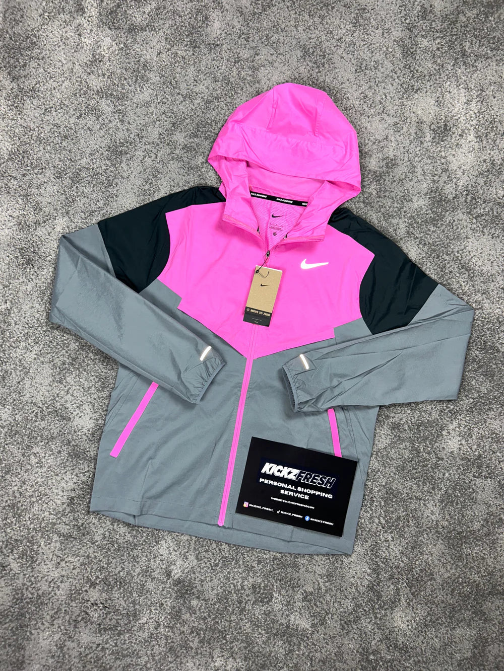NIKE WINDRUNNER HYPER BLACK PINK JACKET
