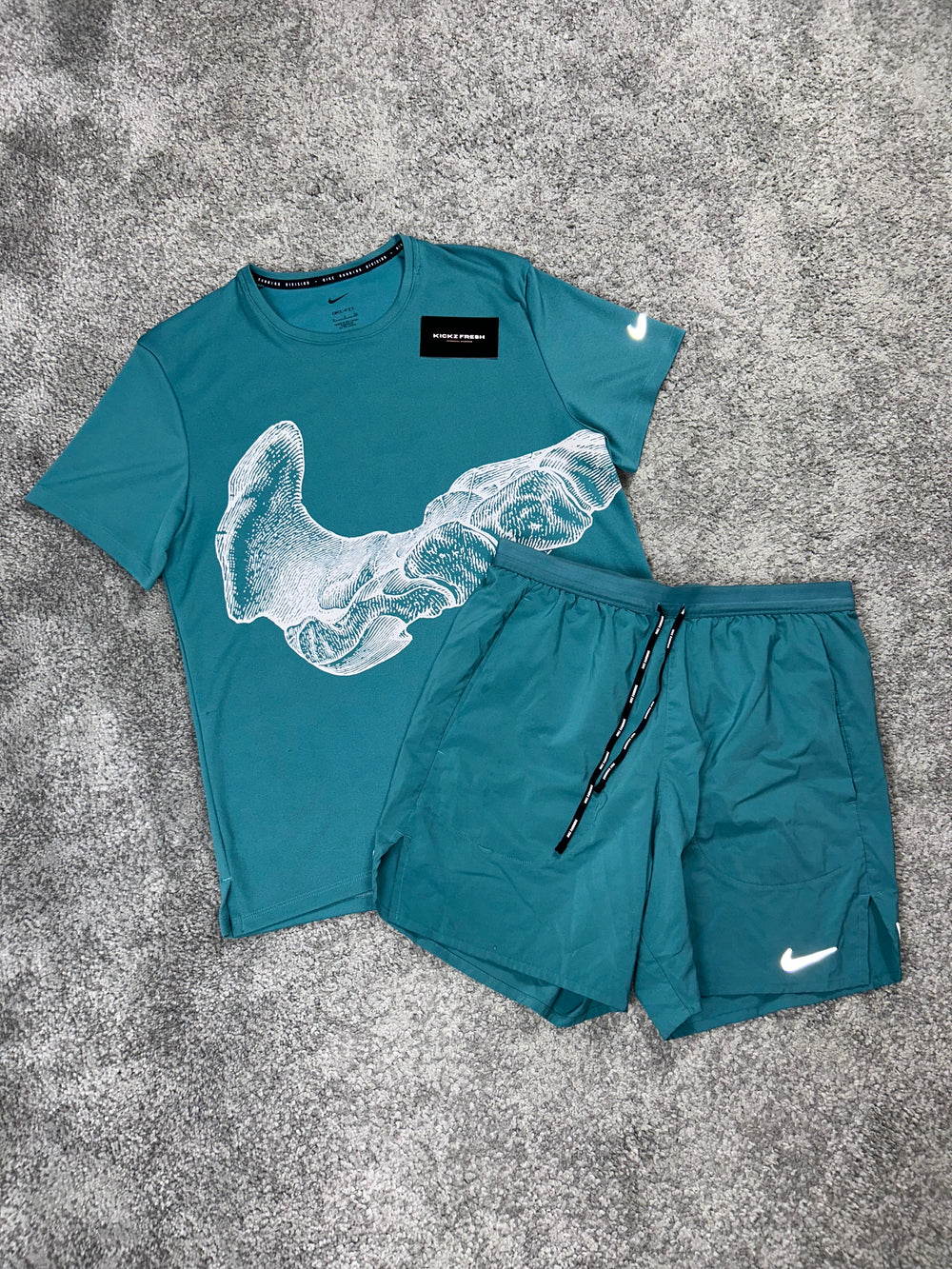 NIKE MEN’S DIVISION TURQUOISE SET