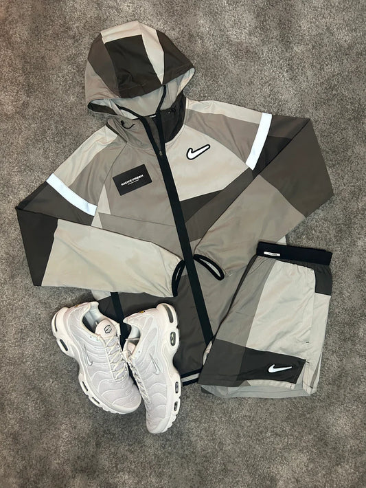 NIKE WILDRUN MEN’S GREY PATCHWORK SET