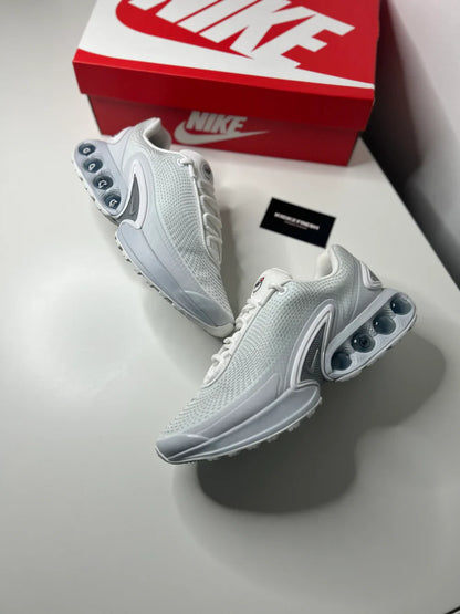 NIKE AIR MAX DN BLANC ARGENT MÉTALLISÉ