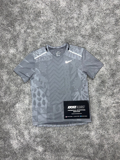 T-SHIRT NIKE MILER « GREY TOKYO EXCLUSIF »