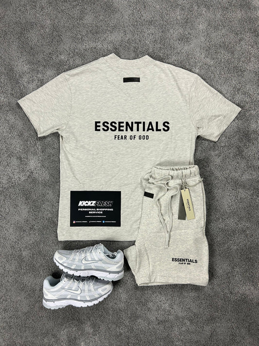 ESSENTIALS FEAR OF GOD MEN’S LIGHT AVEINE SET