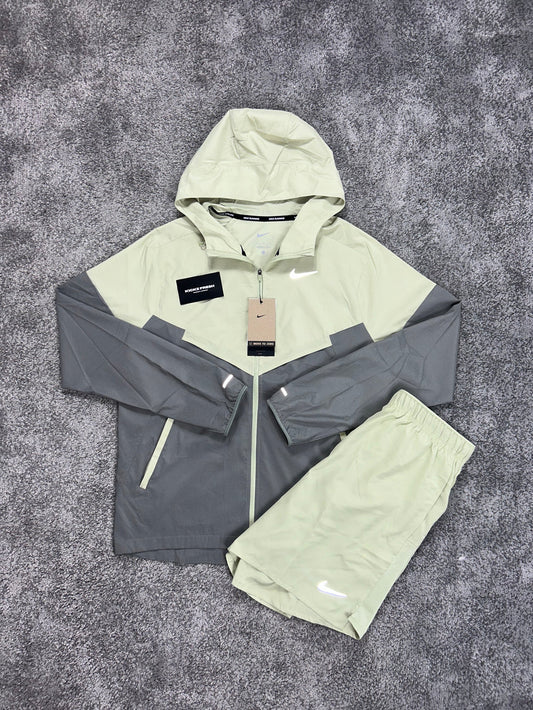 NIKE REPEL WINDRUNNER MEN’S OLIVE SET