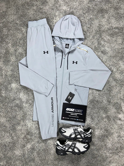 UNDER ARMOUR WOVEN LIGHT GREY TRACKSUIT