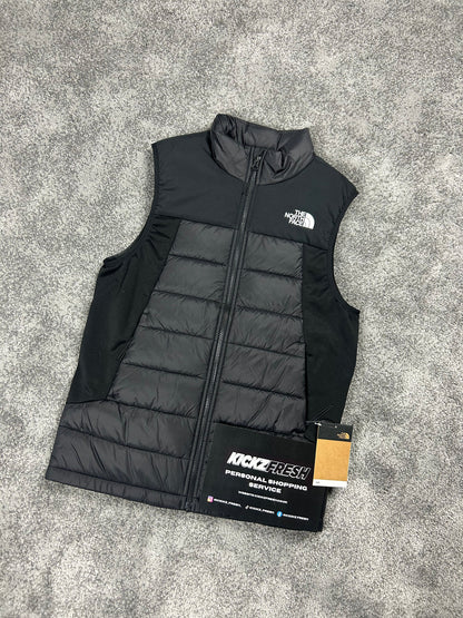 THE NORTH FACE PADDED SLEEVELESS VEST