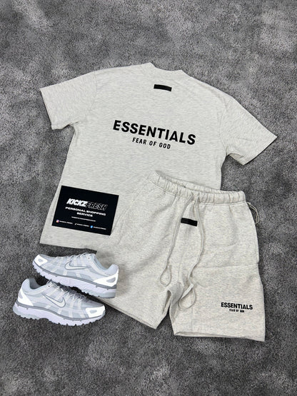 ESSENTIALS FEAR OF GOD MEN’S LIGHT AVEINE SET