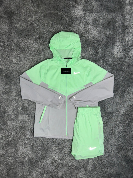 NIKE REPEL WINDRUNNER MEN’S VAPOR MINT GREEN SET