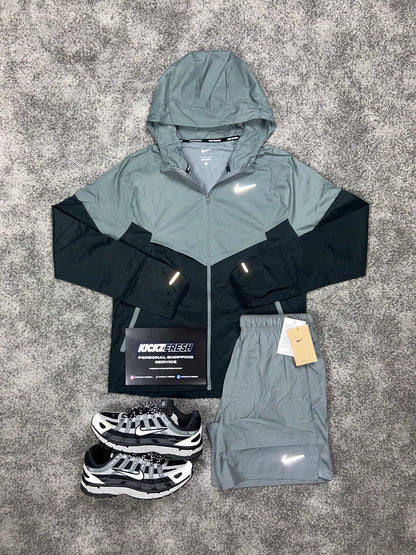 NIKE WINDRUNNER MEN’S SMOKE GREY SET