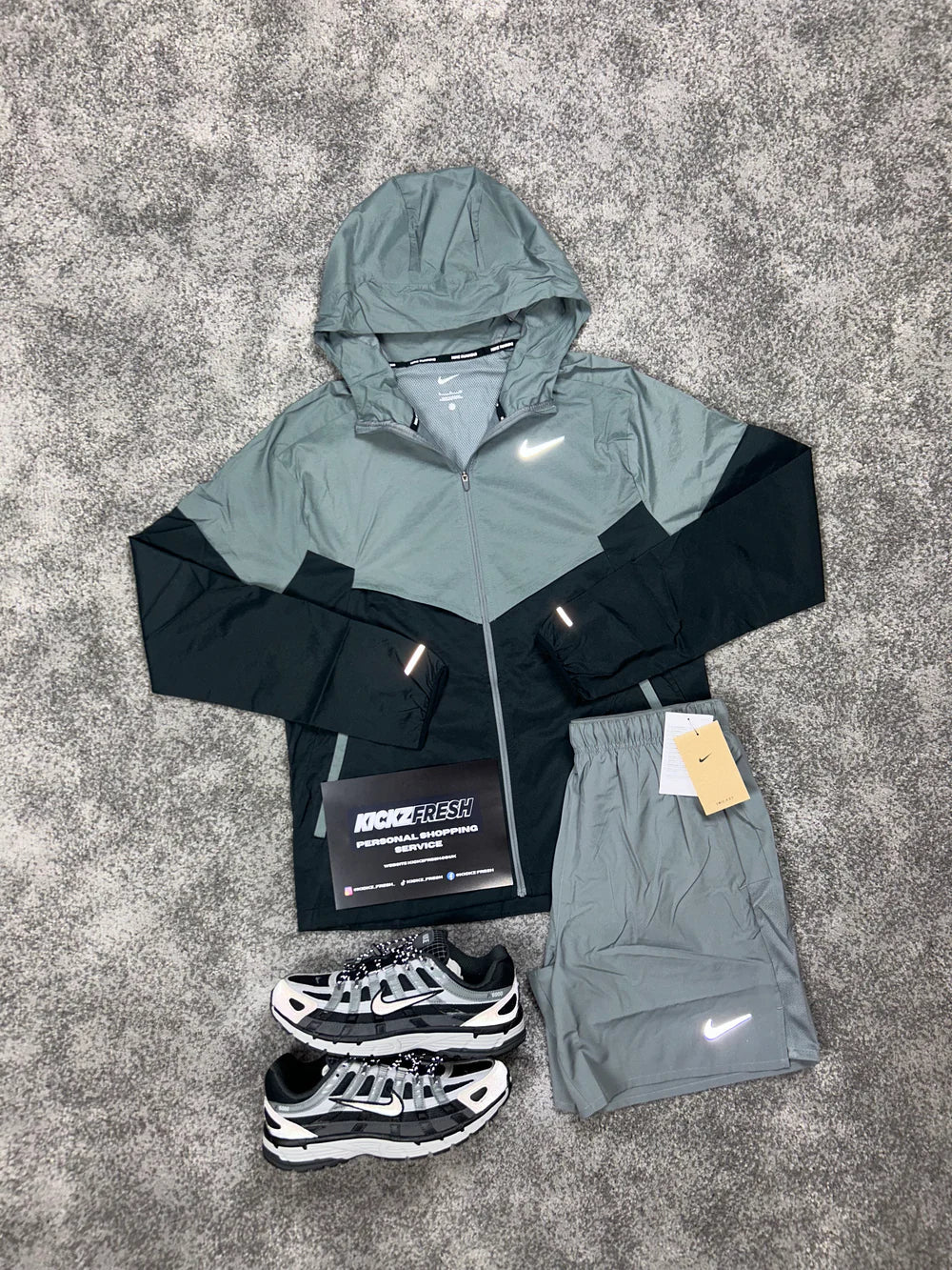 NIKE WINDRUNNER MEN’S SMOKE GREY SET
