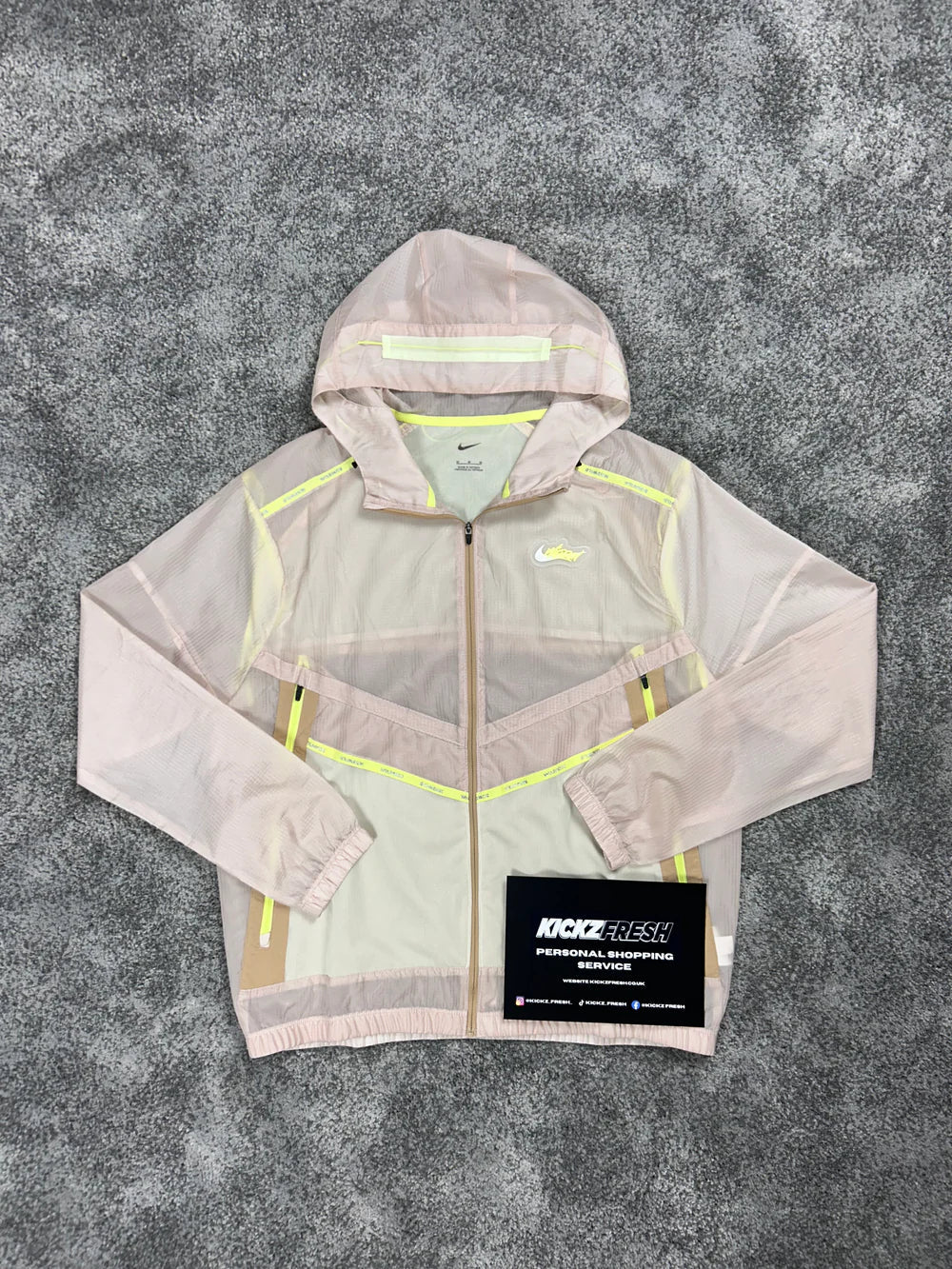 NIKE WILDRUN WINDRUNNER BEIGE LIME GREEN JACKET