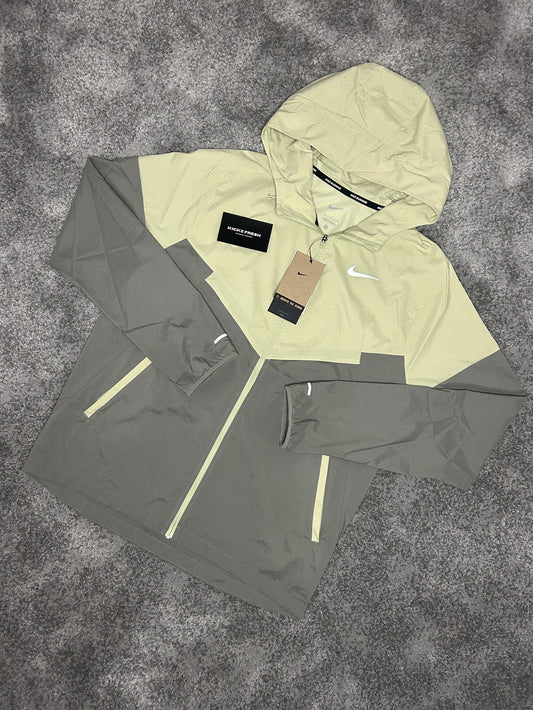 NIKE WINDRUNNER ‘OLIVE GREEN’ JACKET