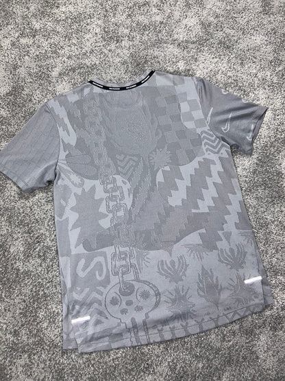 T-SHIRT NIKE MILER « GREY TOKYO EXCLUSIF »