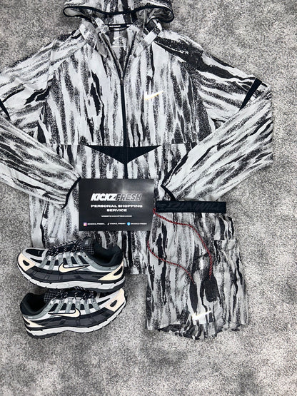 NIKE WINDRUNNER MEN’S ZEBRA SET