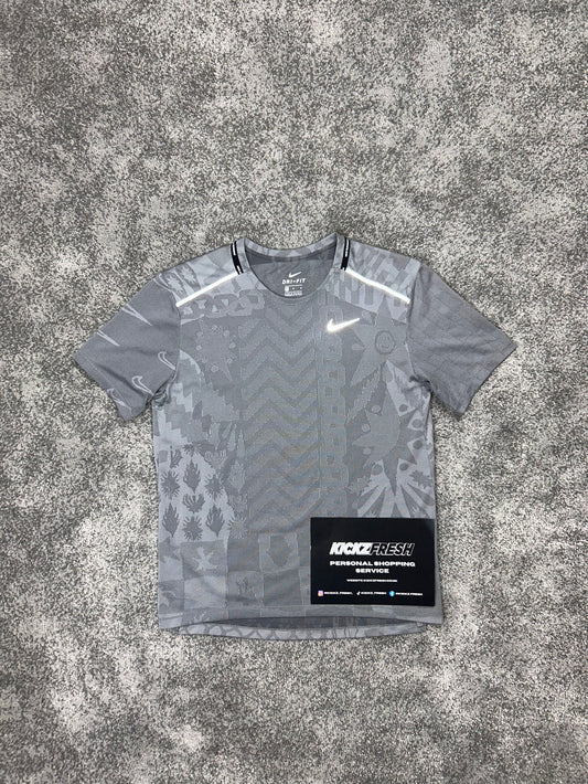 T-SHIRT NIKE MILER « GREY TOKYO EXCLUSIF »