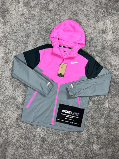 NIKE WINDRUNNER HYPER BLACK PINK JACKET