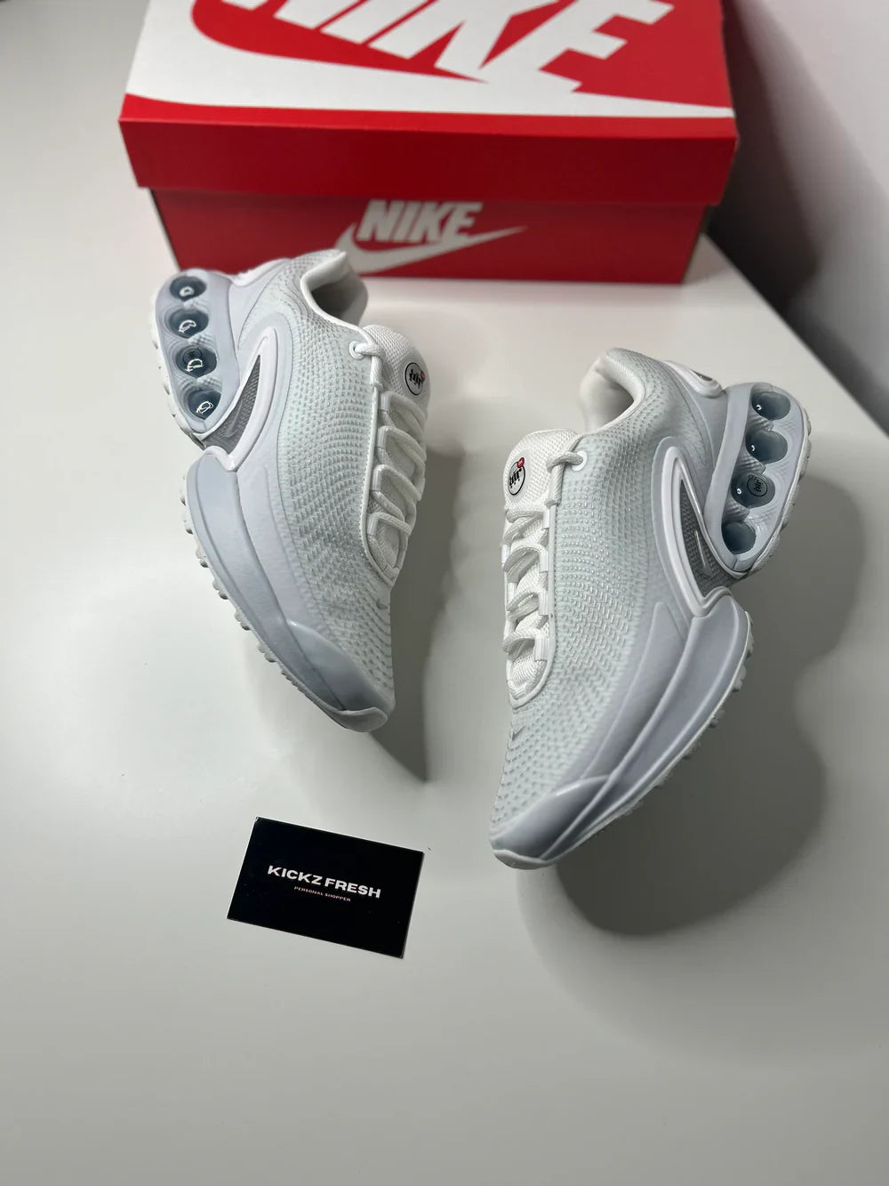NIKE AIR MAX DN BLANC ARGENT MÉTALLISÉ