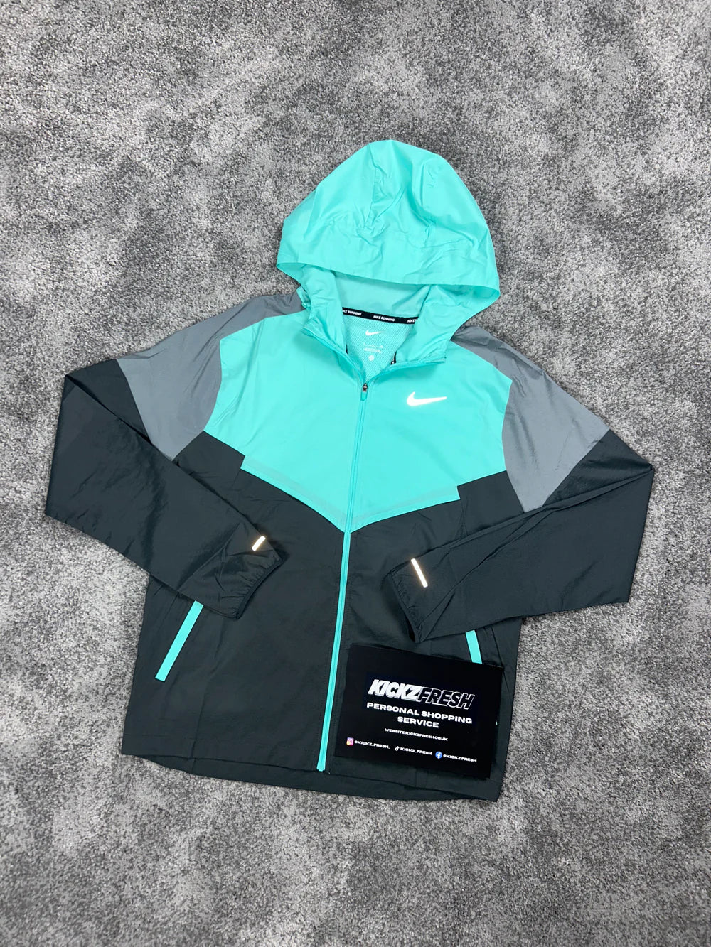 NIKE WINDRUNNER HYPER TURQUOISE ANTHRACITE JACKET