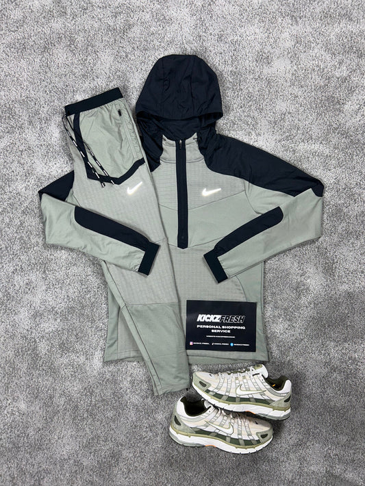 NIKE PERFORMANCE HALF-ZIP LIGHT KHAKI TRACKSUIT